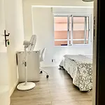A 20 Minutos De La Playa Y 10 Minutos Del Puerto De Quarto em Acomodações Particulares